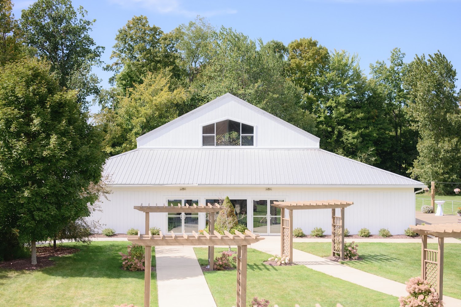 Waters Edge Vineyard caterers project photo