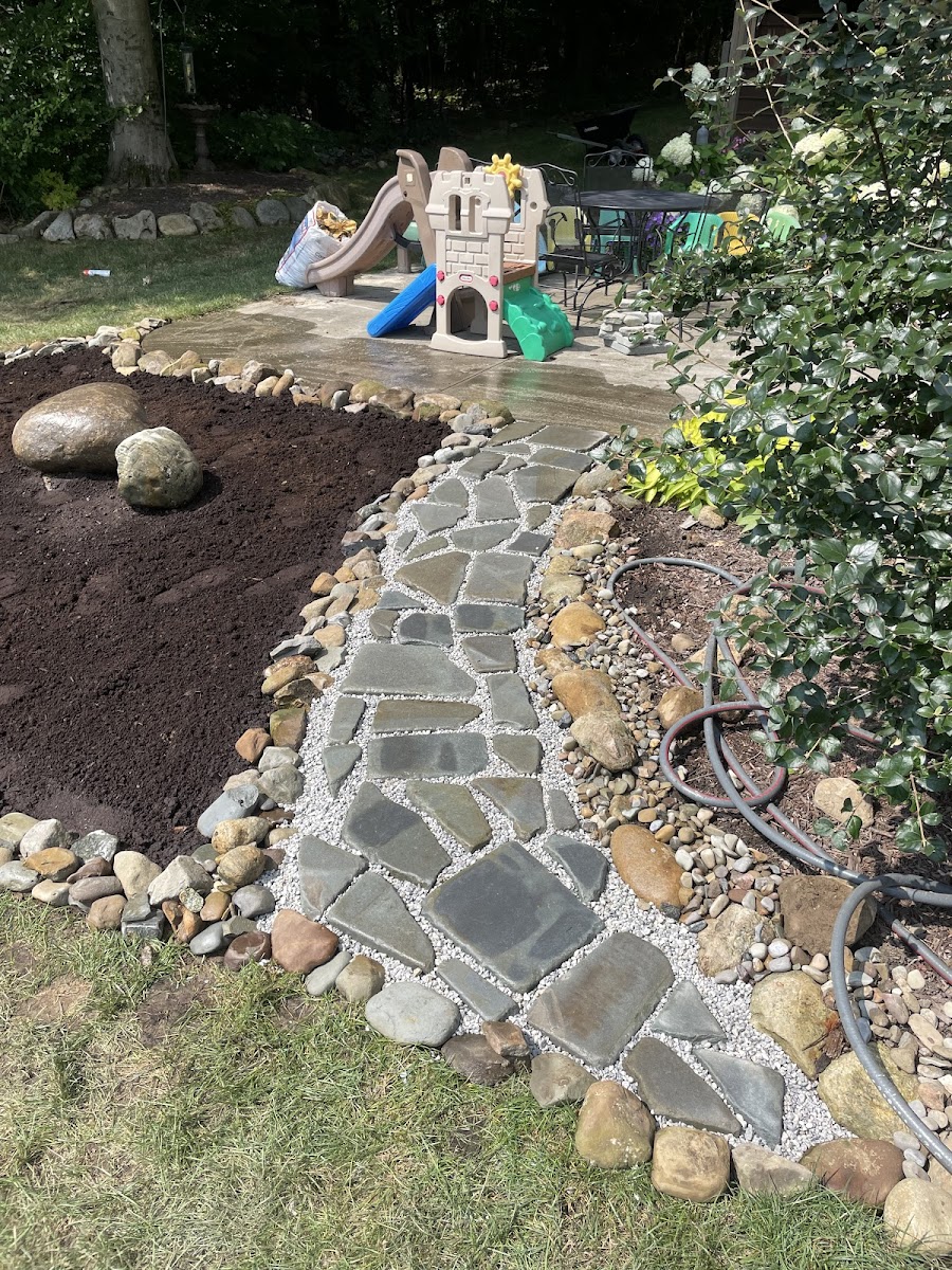 Ray Bros. Landscape & Design landscapers project photo