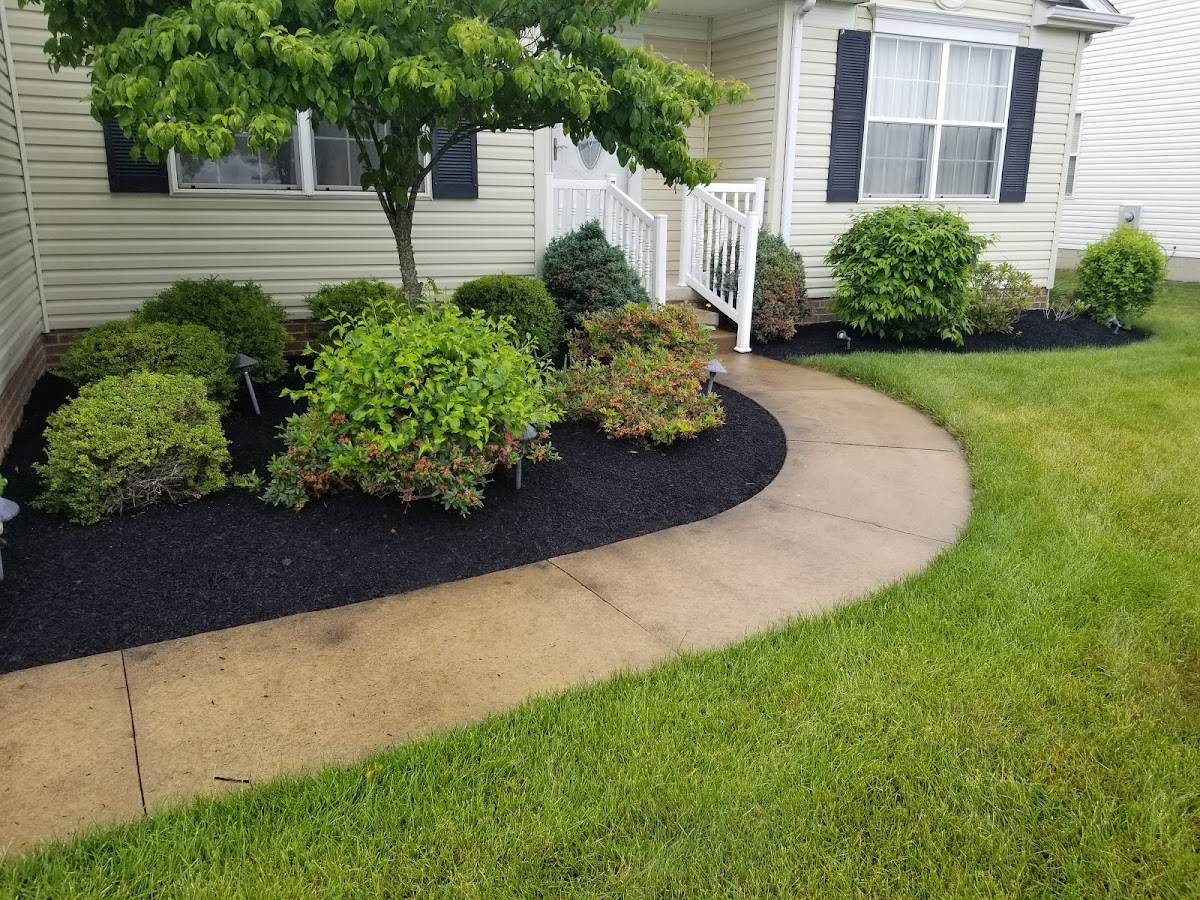 RPM LawnCare landscapers project photo