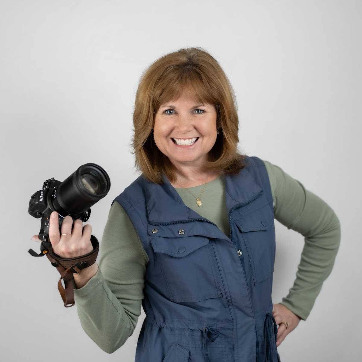 Laura Esposito Photography, LLC - Senior Portrait and Headshot Photographer - Ohio wedding photographers project photo
