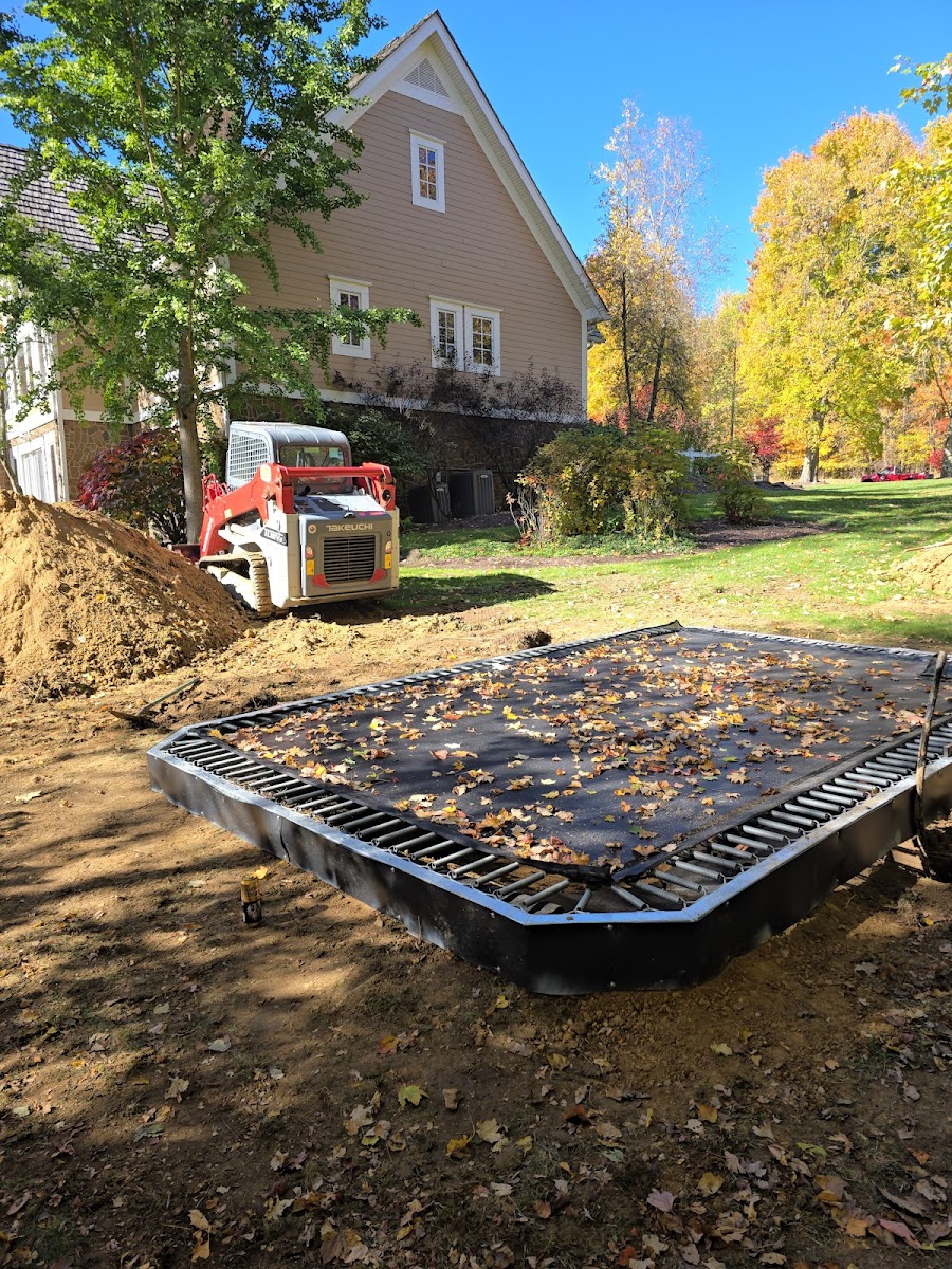 Fili Property Maintenance Co. landscapers project photo
