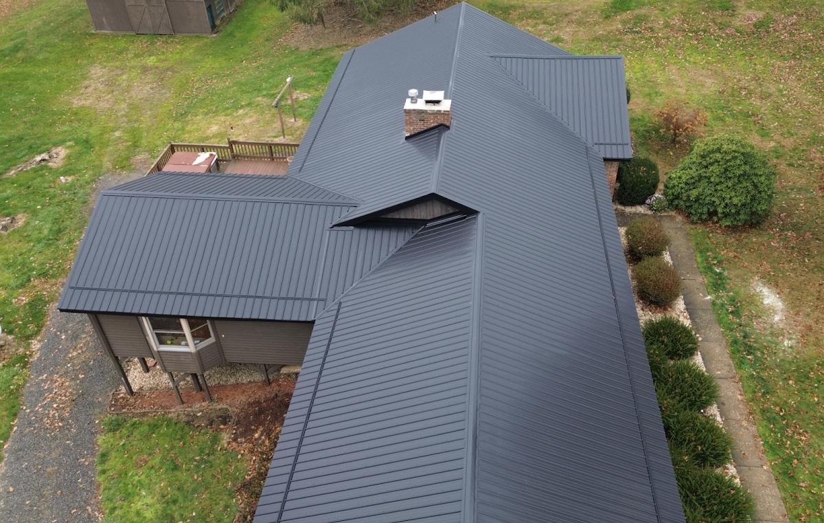Hostetler Roofing (Siding, Decks, Pole Barns) roofers project photo