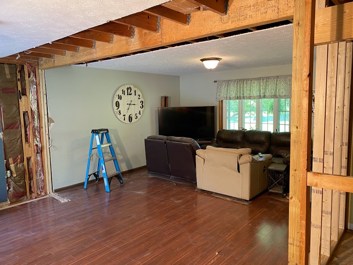 Lee Custom Carpentry Llc general contractors project photo