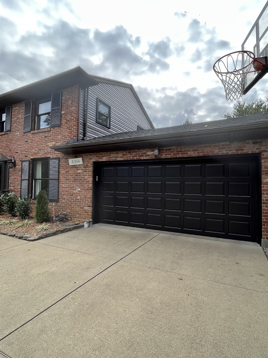 Chamberlain Painting - Louisville's Oldest & Most Trusted Painting Company painters project photo