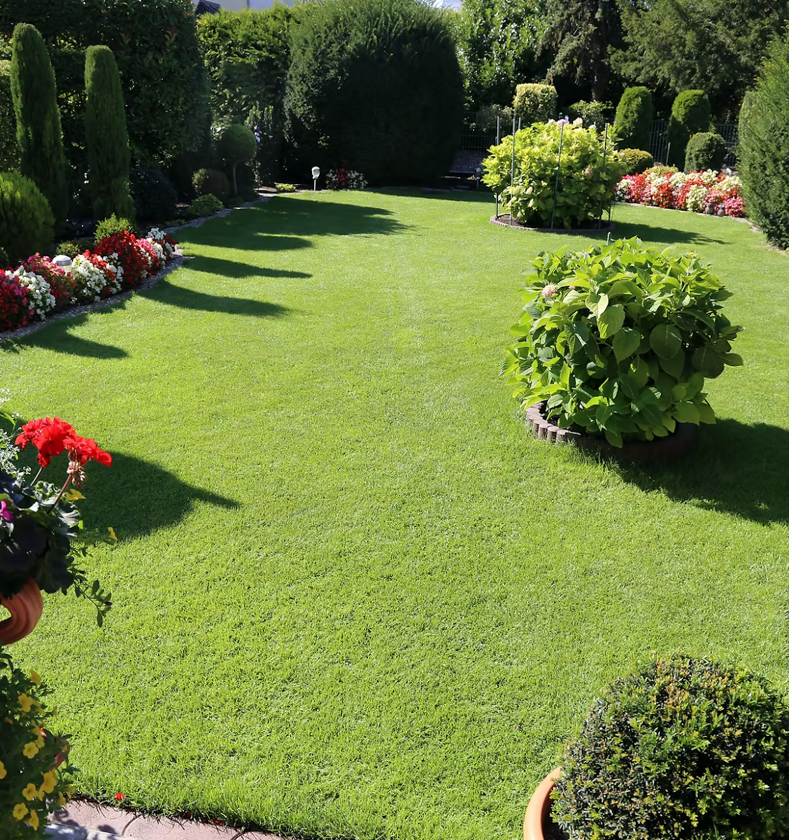 Mahon Property Maintenance LLC landscapers project photo
