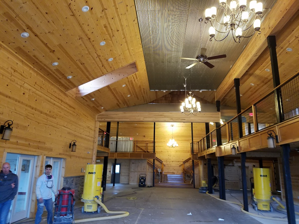 Mane Barn at Nickajack Farms caterers project photo