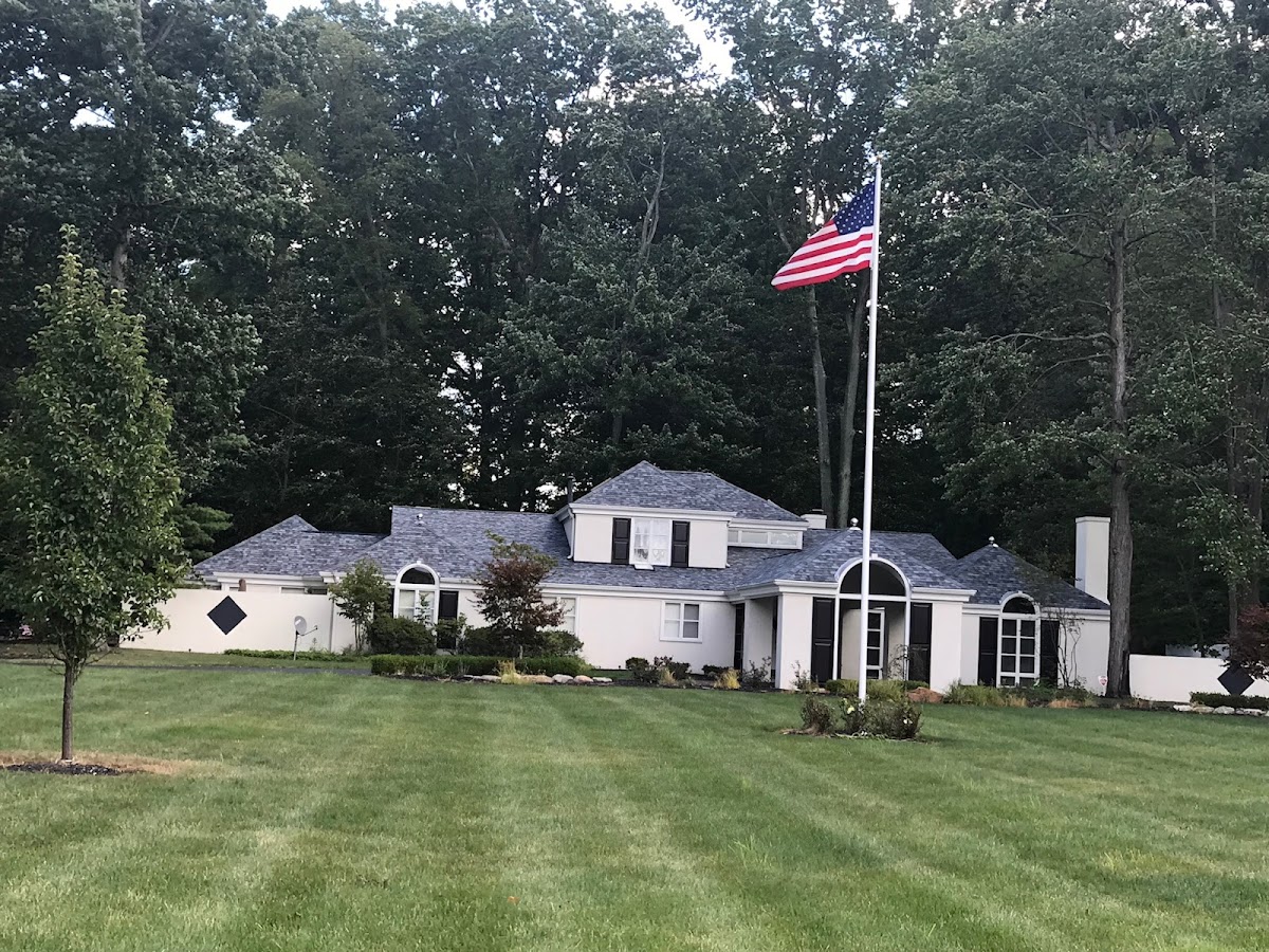 Green Ladder Roofing roofers project photo