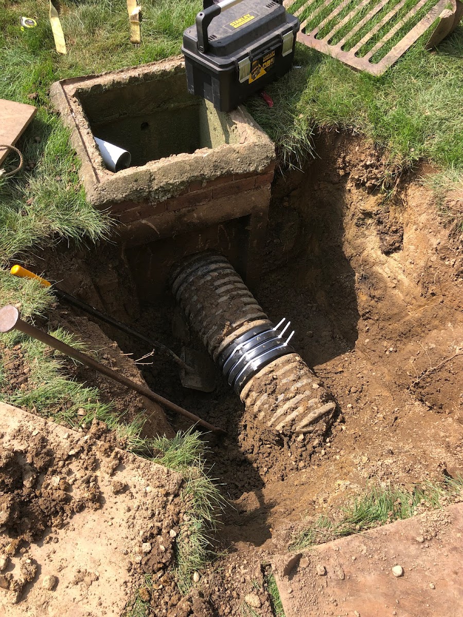 Marcelli's Lawn and Land Care landscapers project photo