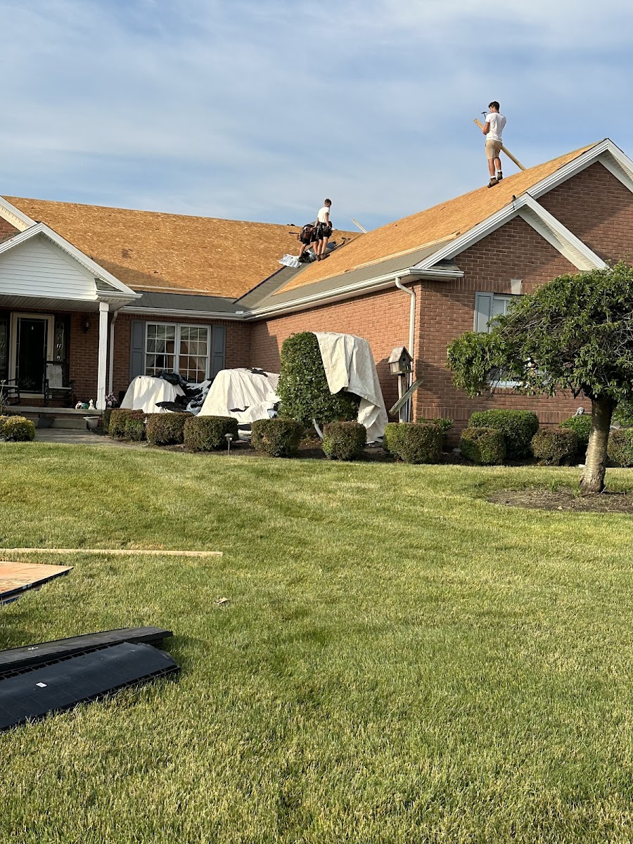 J & J Roofing roofers project photo