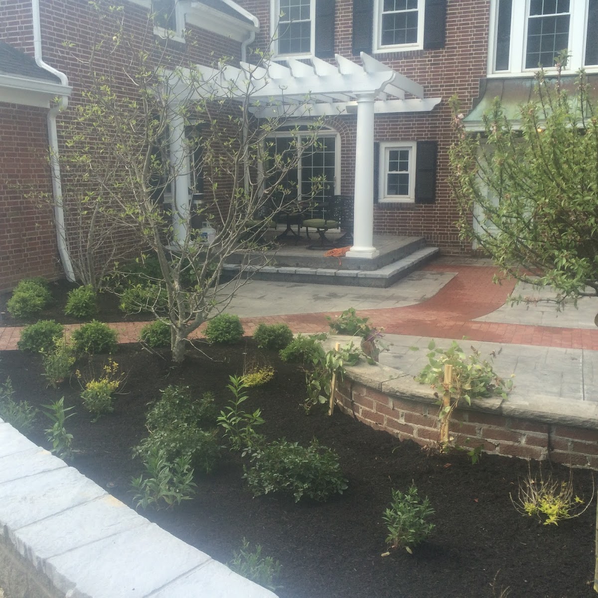 A.B.W. Landscaping LLC landscapers project photo