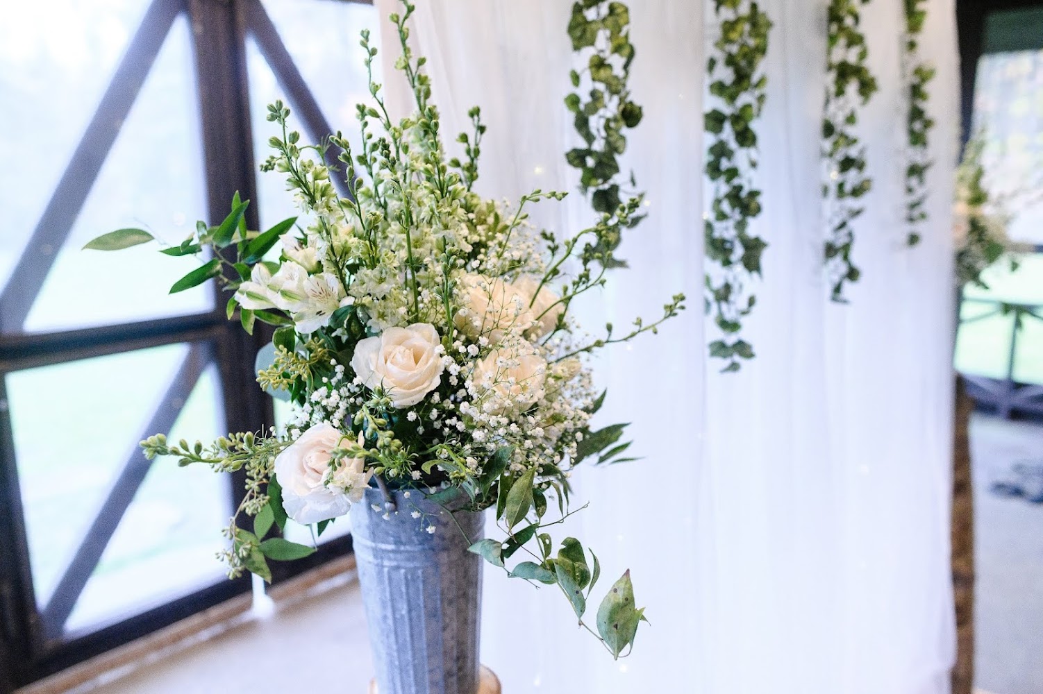 Roses For Weddings florists project photo