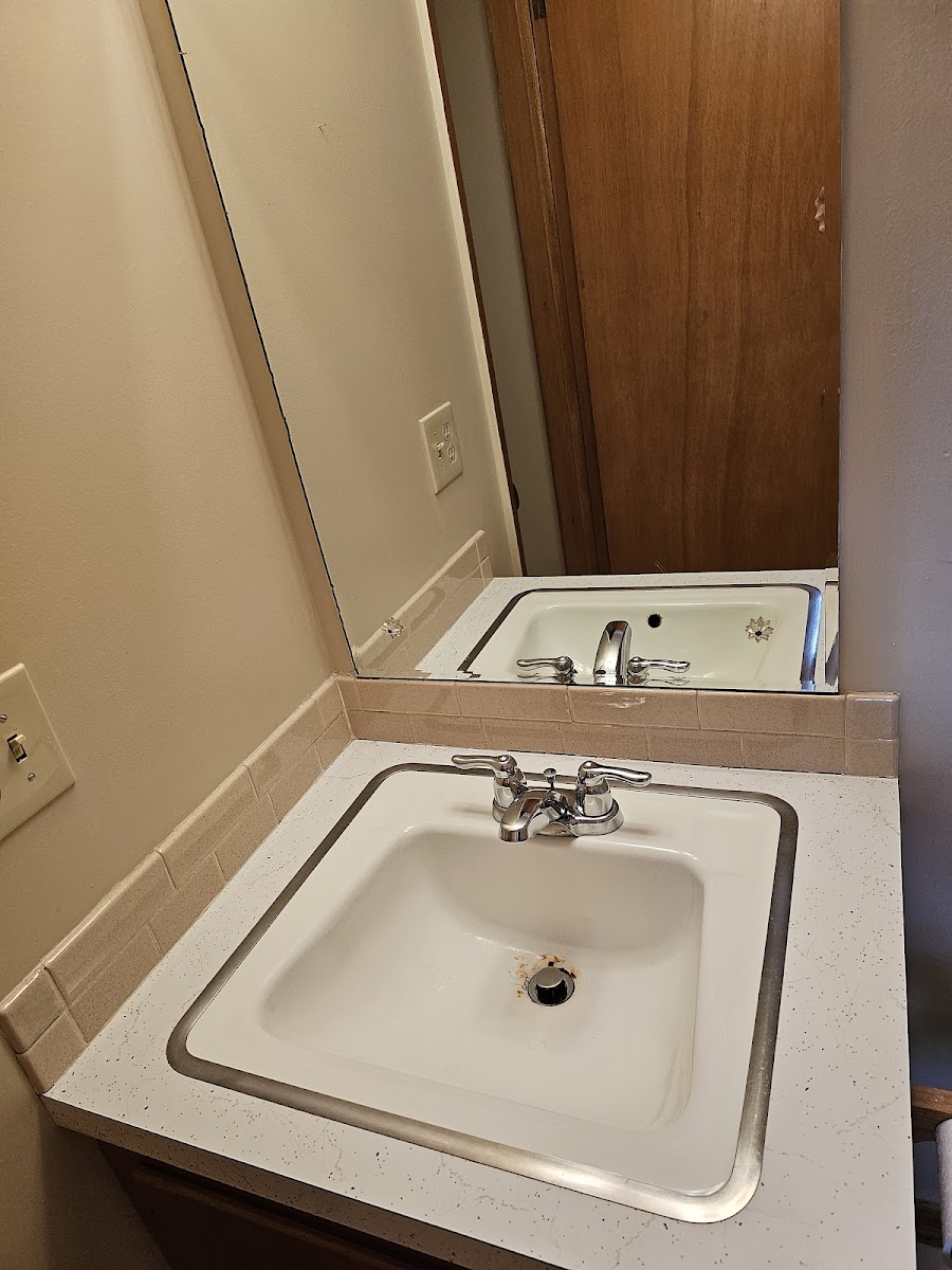 Alicia's Cleaning Services LLC cleaners project photo
