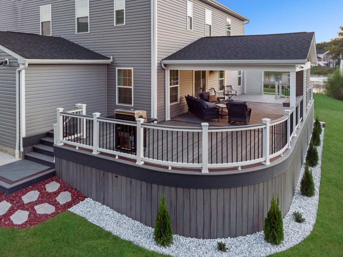 Hen-House Decks general contractors project photo