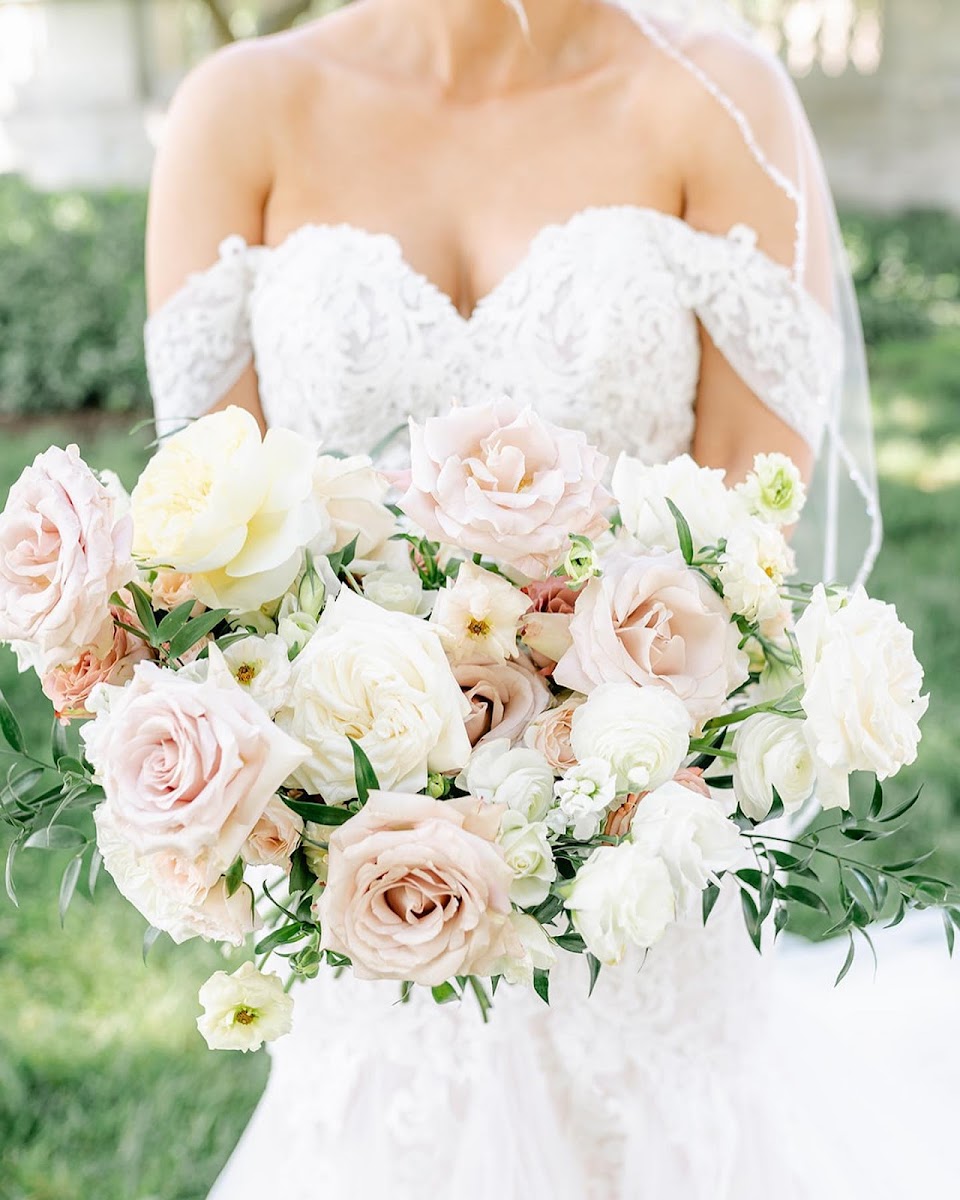 Nikki's Perfect Petal Designs florists project photo
