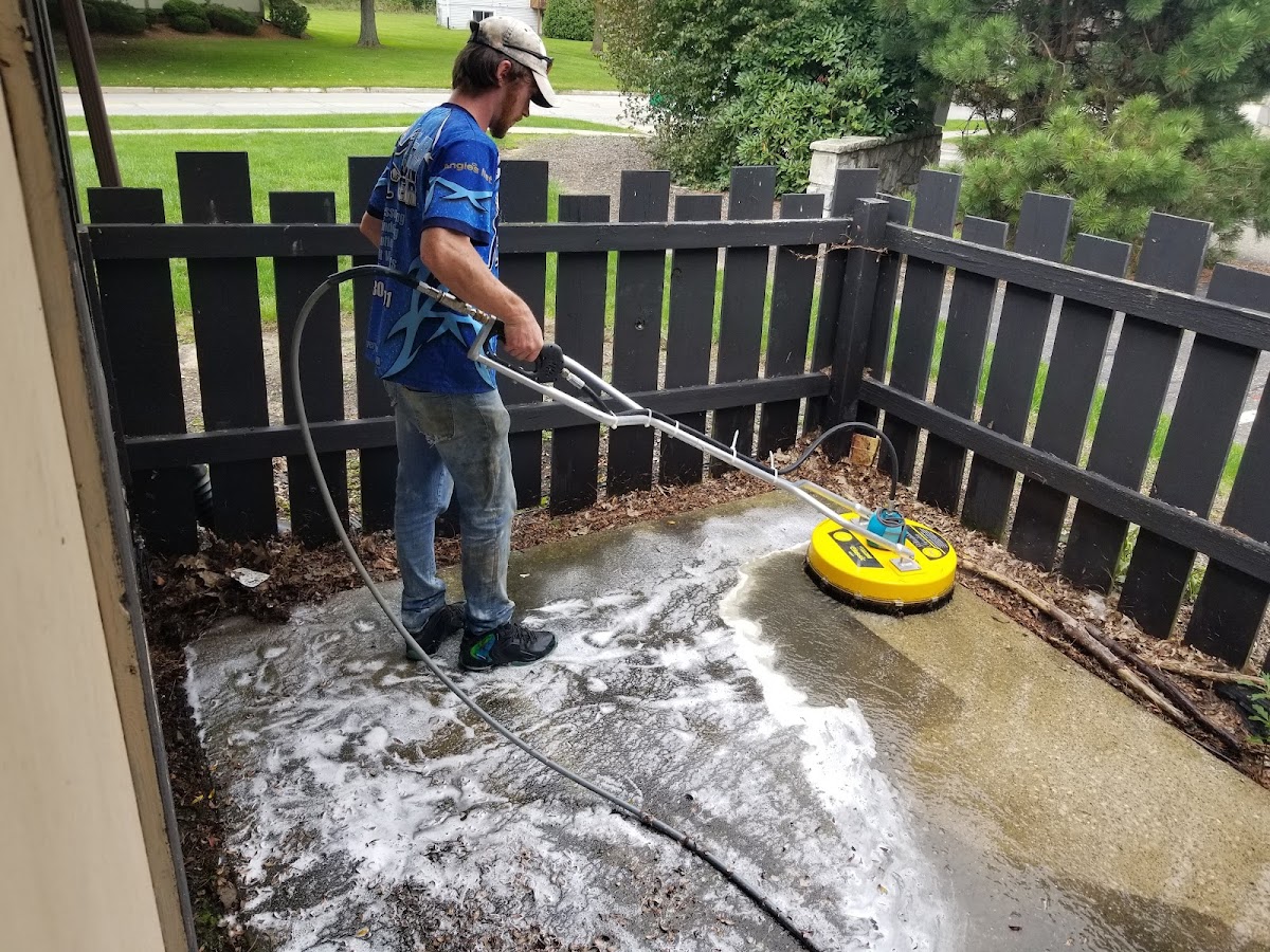 We-R-Clean and Clear pressure washing project photo