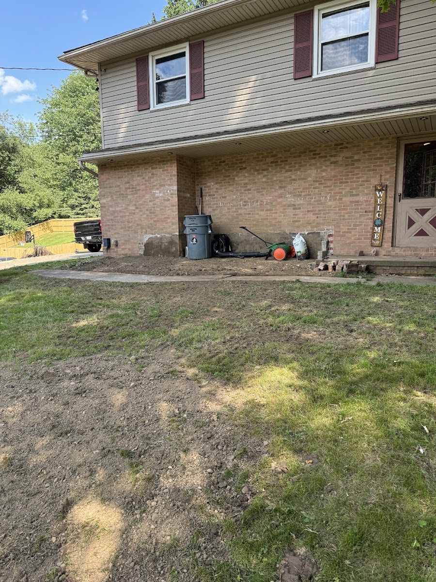 Ebert and Sons Tree and Lawncare llc landscapers project photo