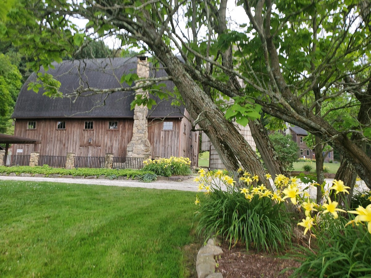 Snode's Restored Country Barn & Melon Farm caterers project photo