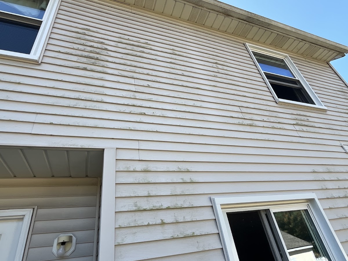 Advanced Pressure washing LLC pressure washing project photo