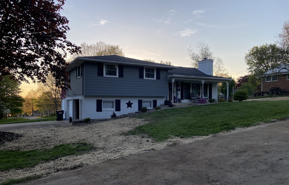 Toby's Home and Lawn Care, LLC landscapers project photo