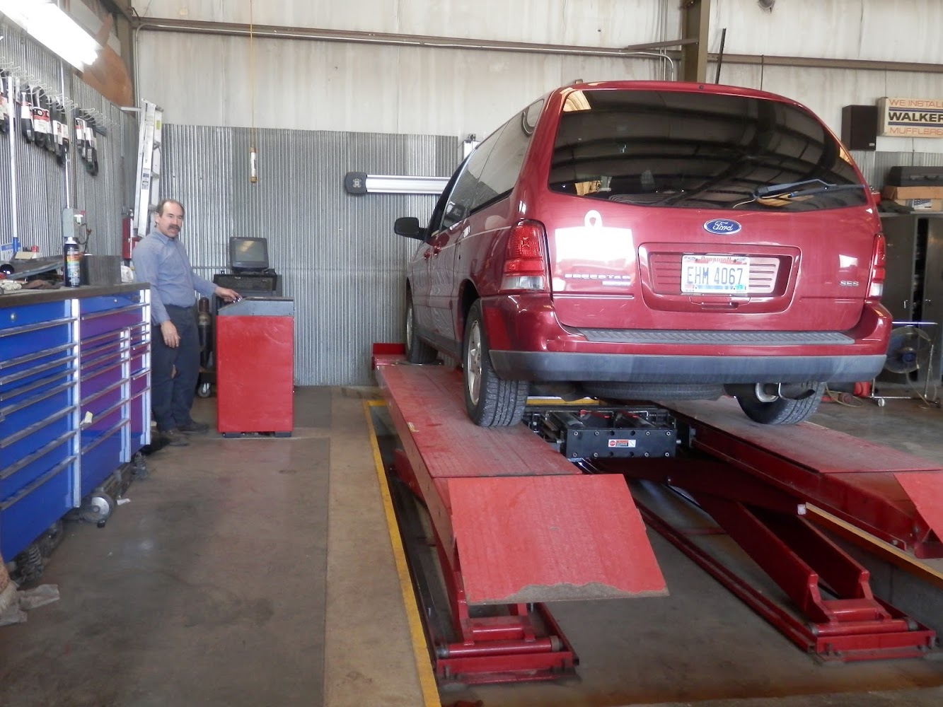 Doug's Auto Service
