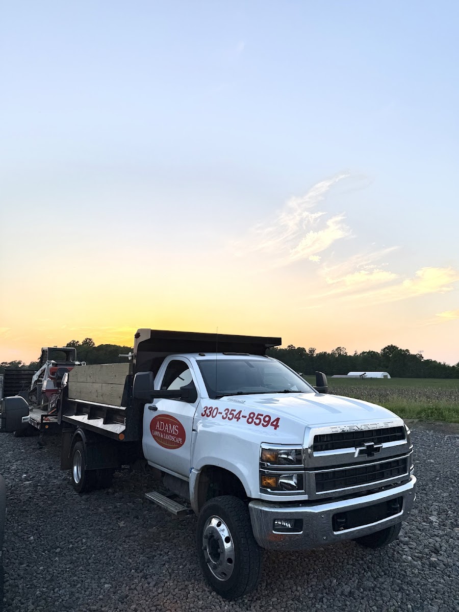 Adams Lawn & Landscape landscapers project photo