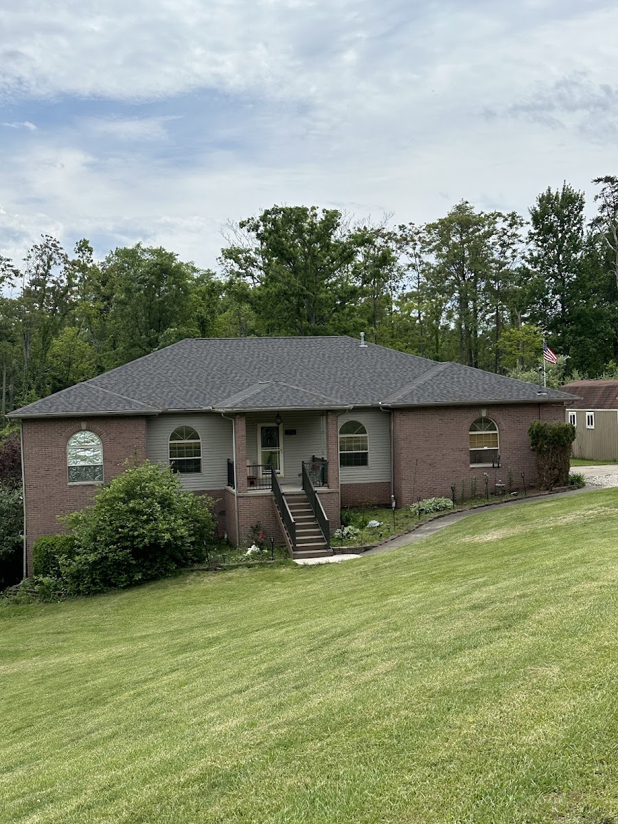 Amish Country Roofing roofers project photo
