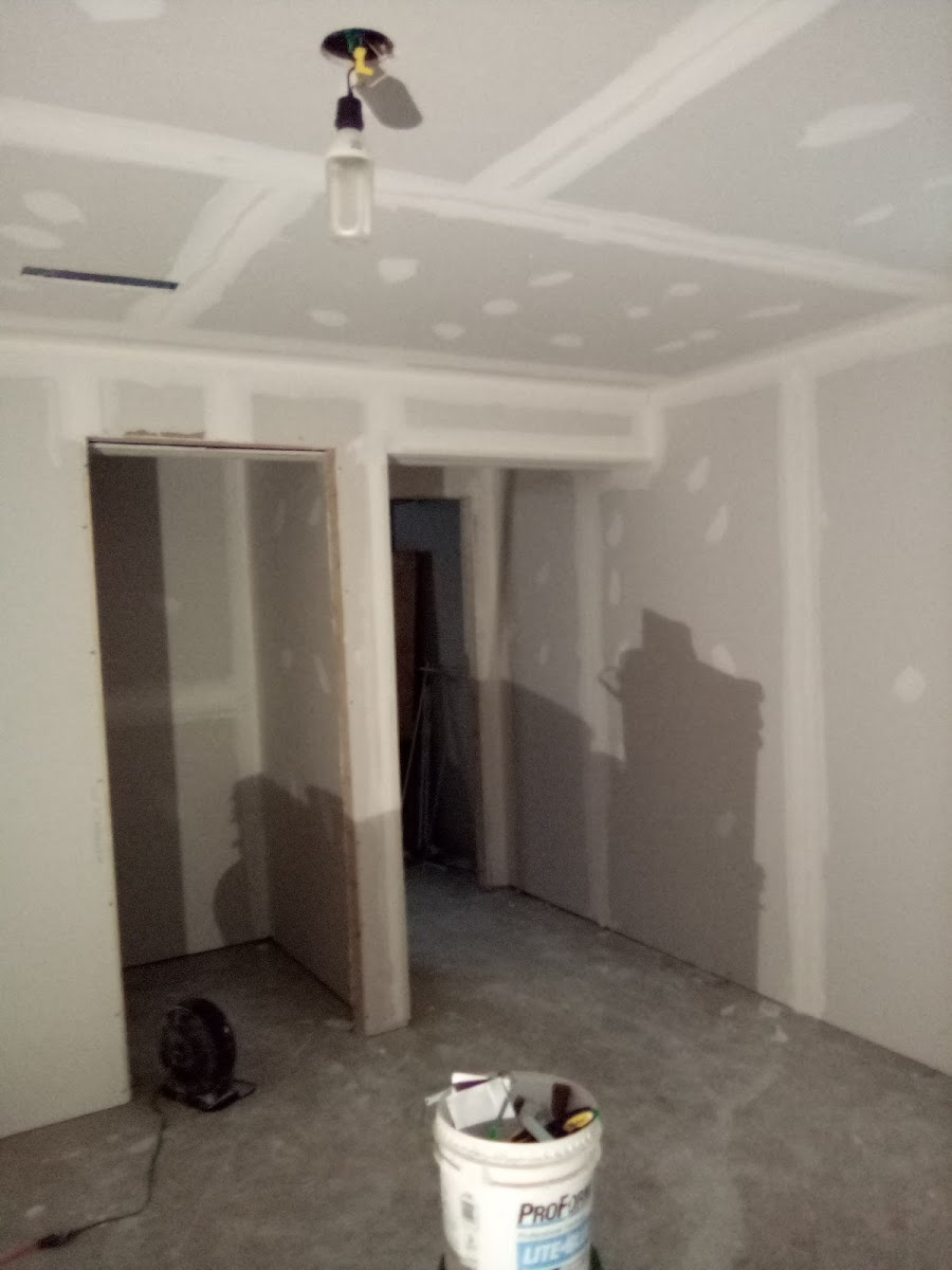 Thomas Pro Painting and Drywall Services painters project photo