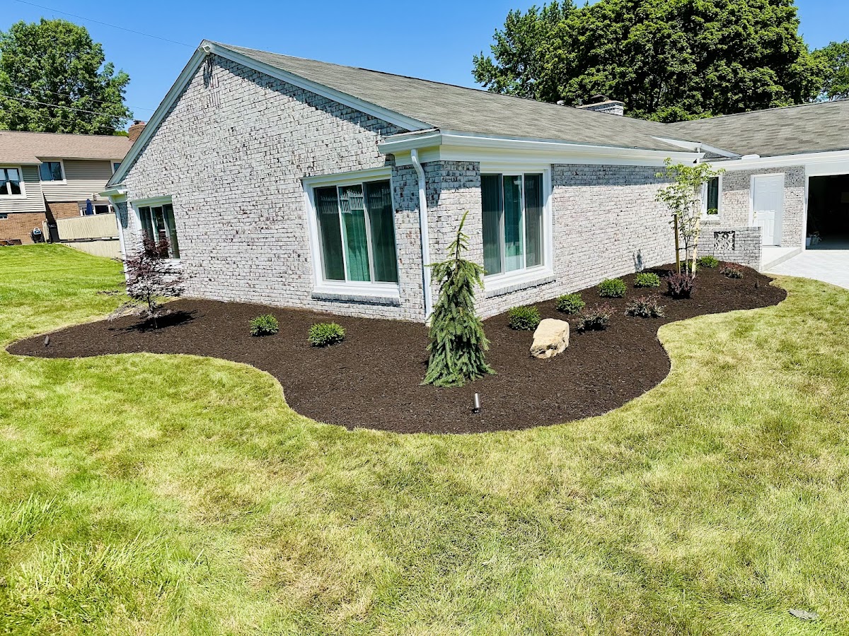 Stripe Pros LawnCare landscapers project photo