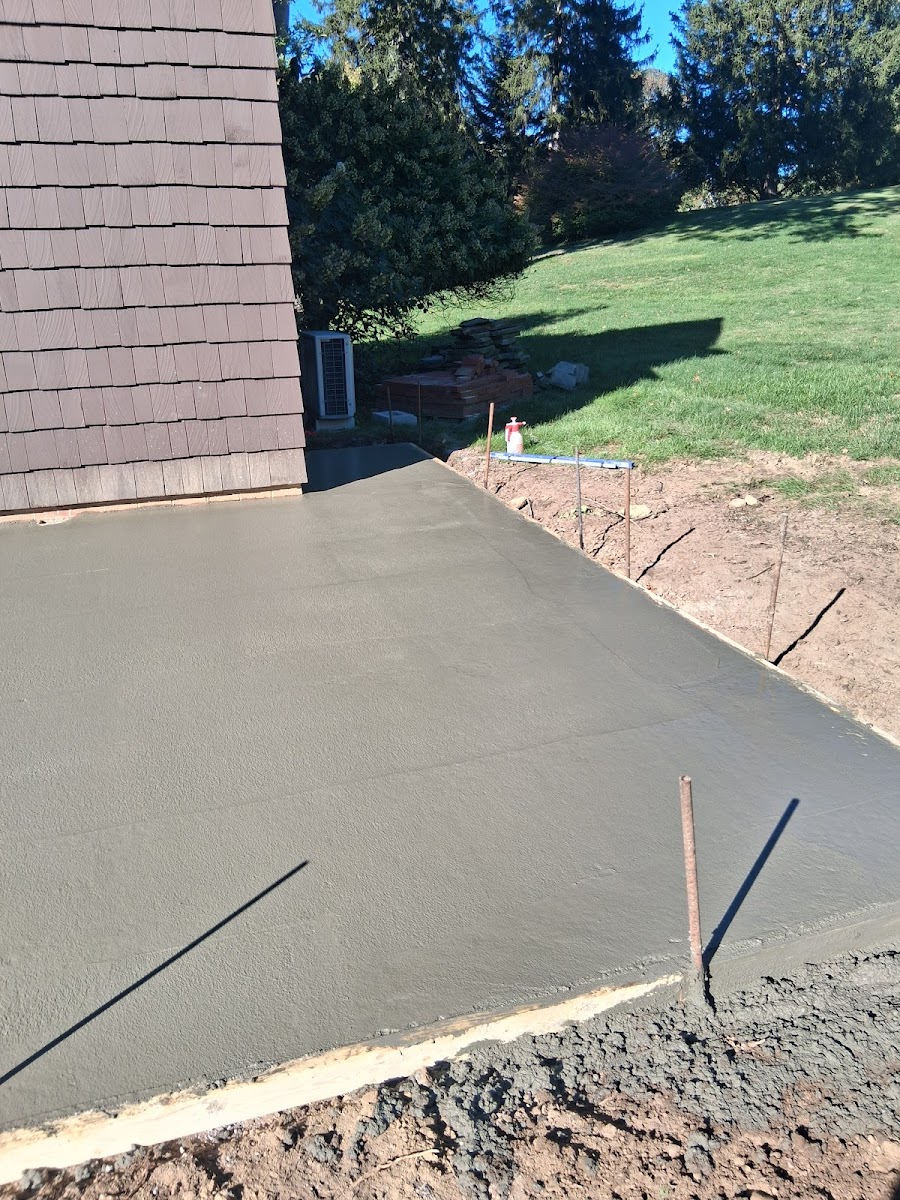 His and Hers Landscaping and Home Improvement landscapers project photo