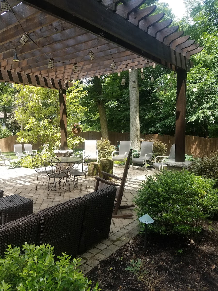 Yoder Landscape & Nursery landscapers project photo