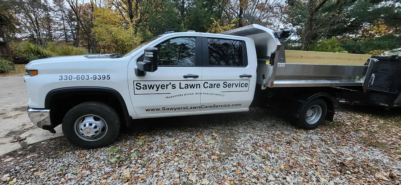 Sawyer's Lawn Care Service logo