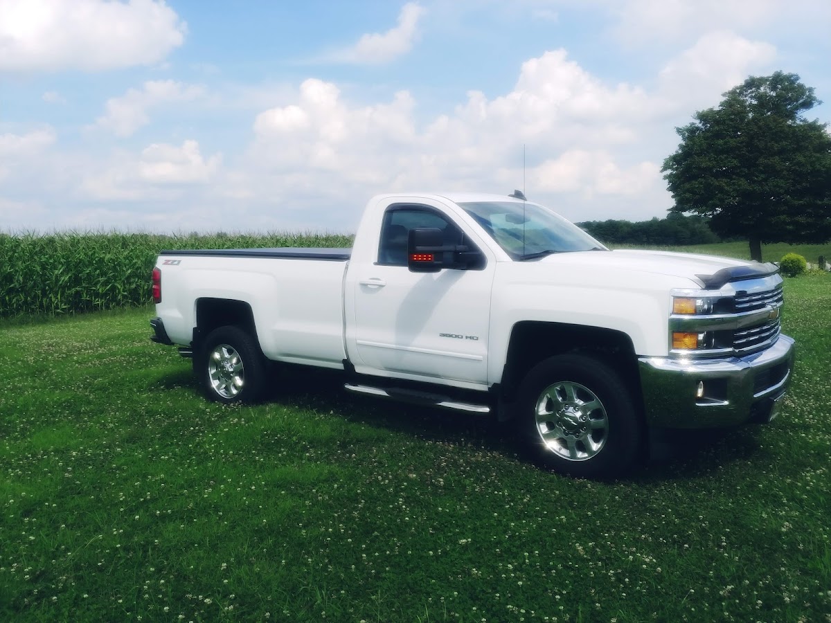 Roy’s Car Wash & Lube auto detailing project photo