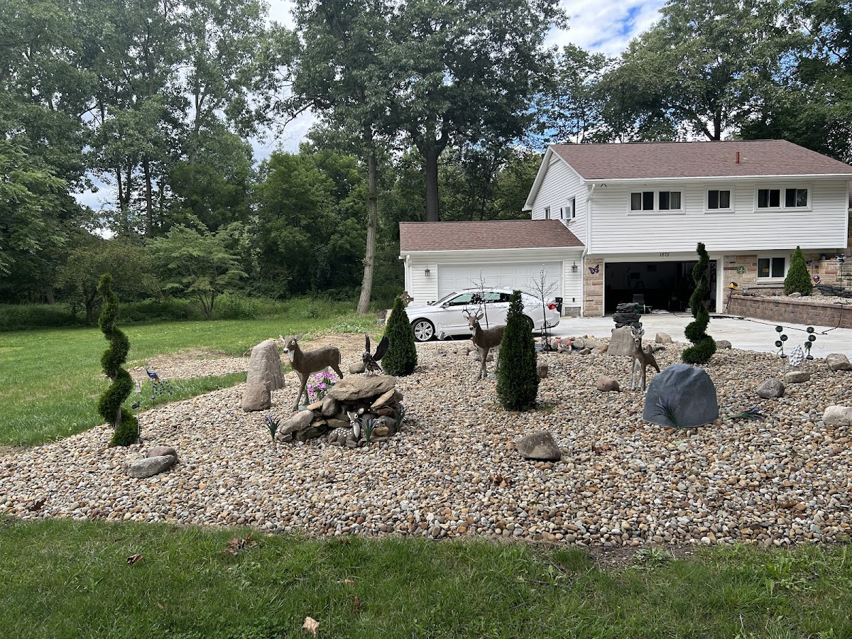 Whalen Lawn & Landscaping landscapers project photo