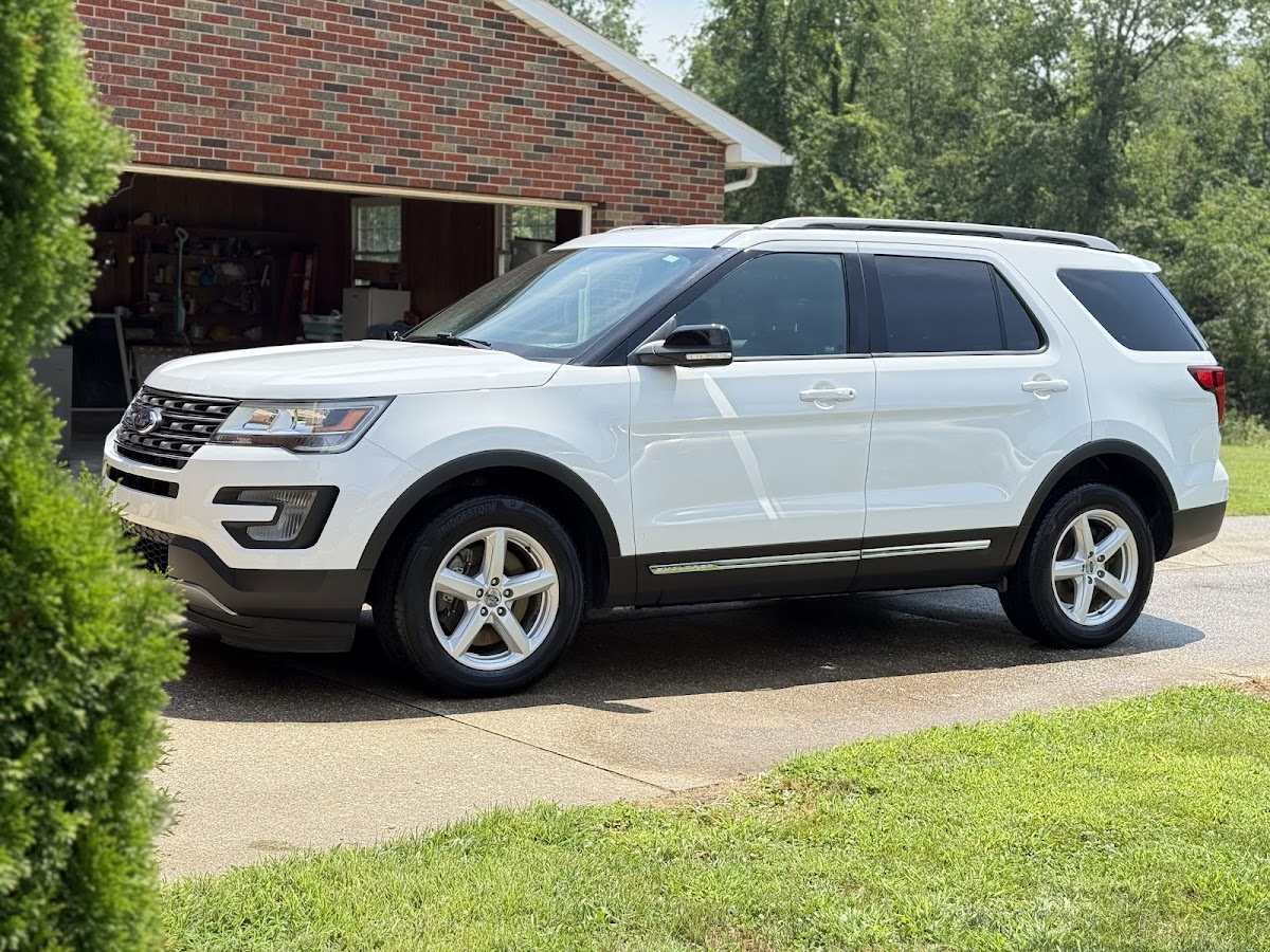 Bj’s Auto Detailing & Ceramic Coating auto detailing project photo